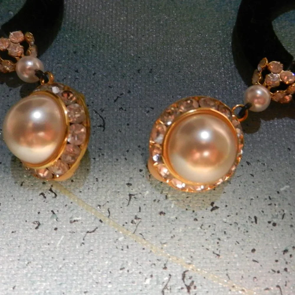 VTG Contempo hoop clip earrings black velvet pearlcore drop and dangle sparklers